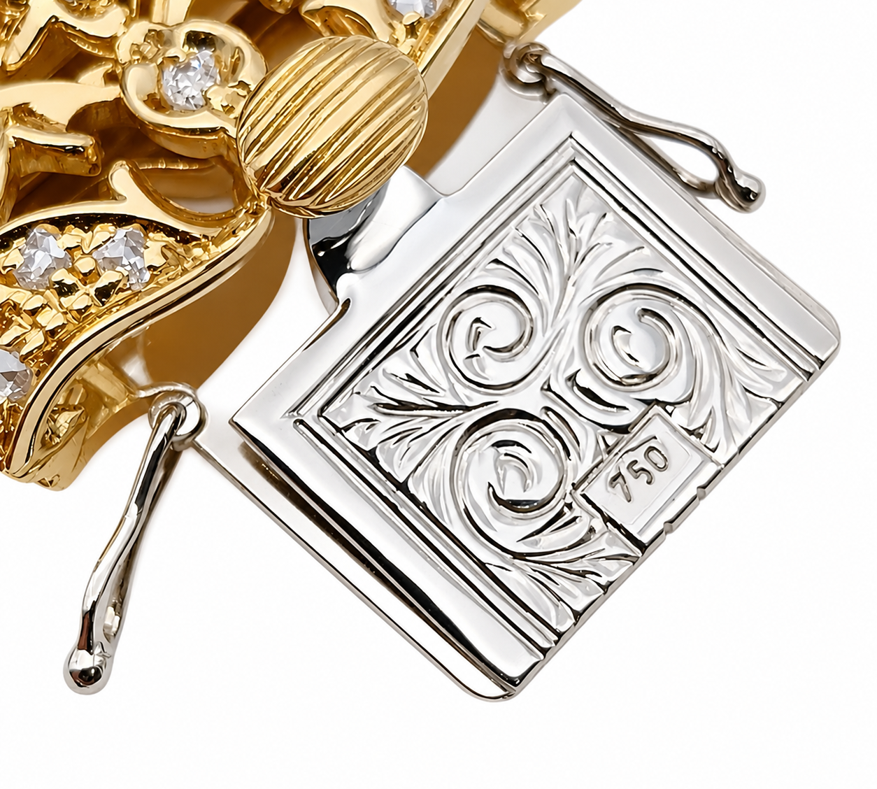 04-jewelry-retouched.png