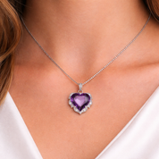 Collana con ciondolo in oro bianco 18 carati