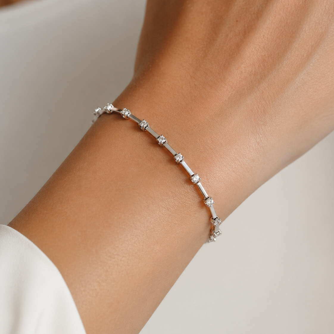 Bracciale - 18 carati Oro bianco, Alfieri & St. John - 0.72ct. tw. Diamante (Naturale)