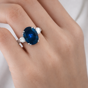 Anello - 18 carati Oro bianco - 6.13ct. tw. Topazio - Diamante