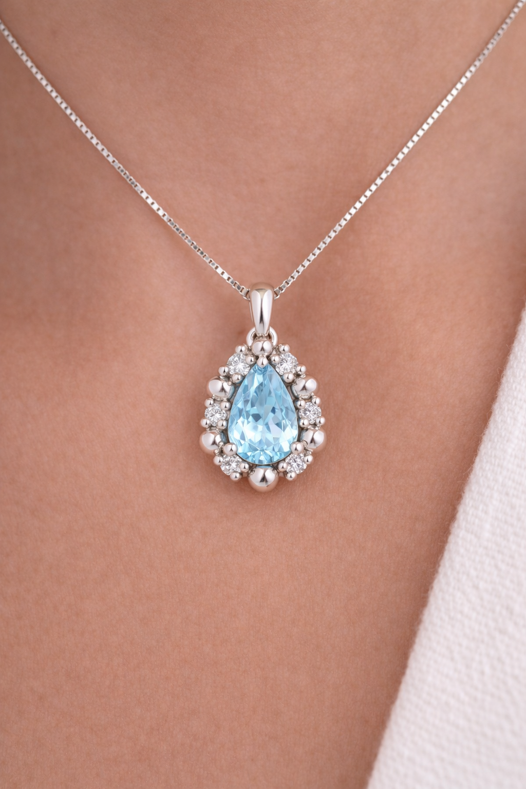 Collana con ciondolo - 18 carati Oro bianco - 0.32ct. tw. Acquamarina - Diamante