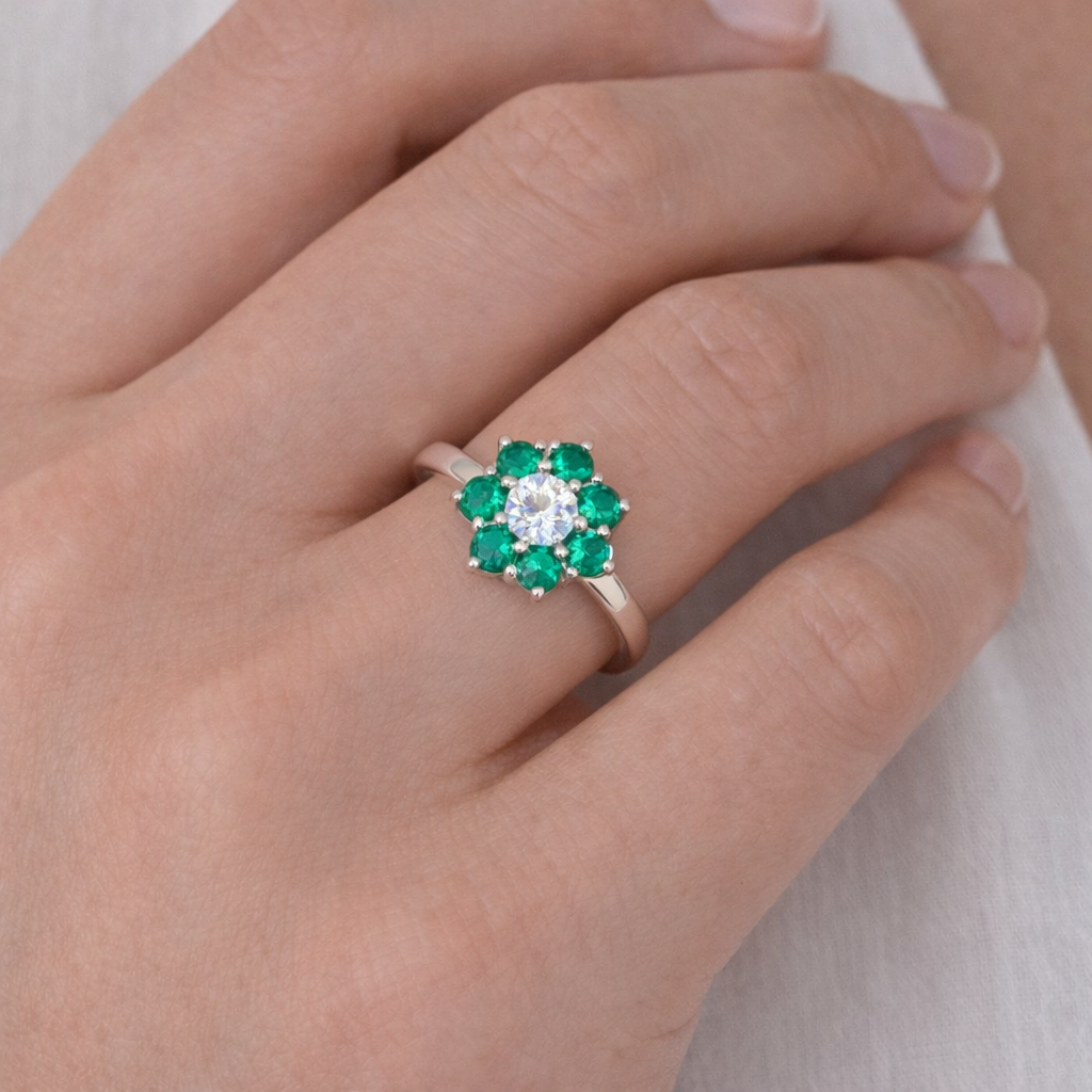 Anello - 18 carati Oro bianco - 0.85ct. tw. Smeraldo - Diamante