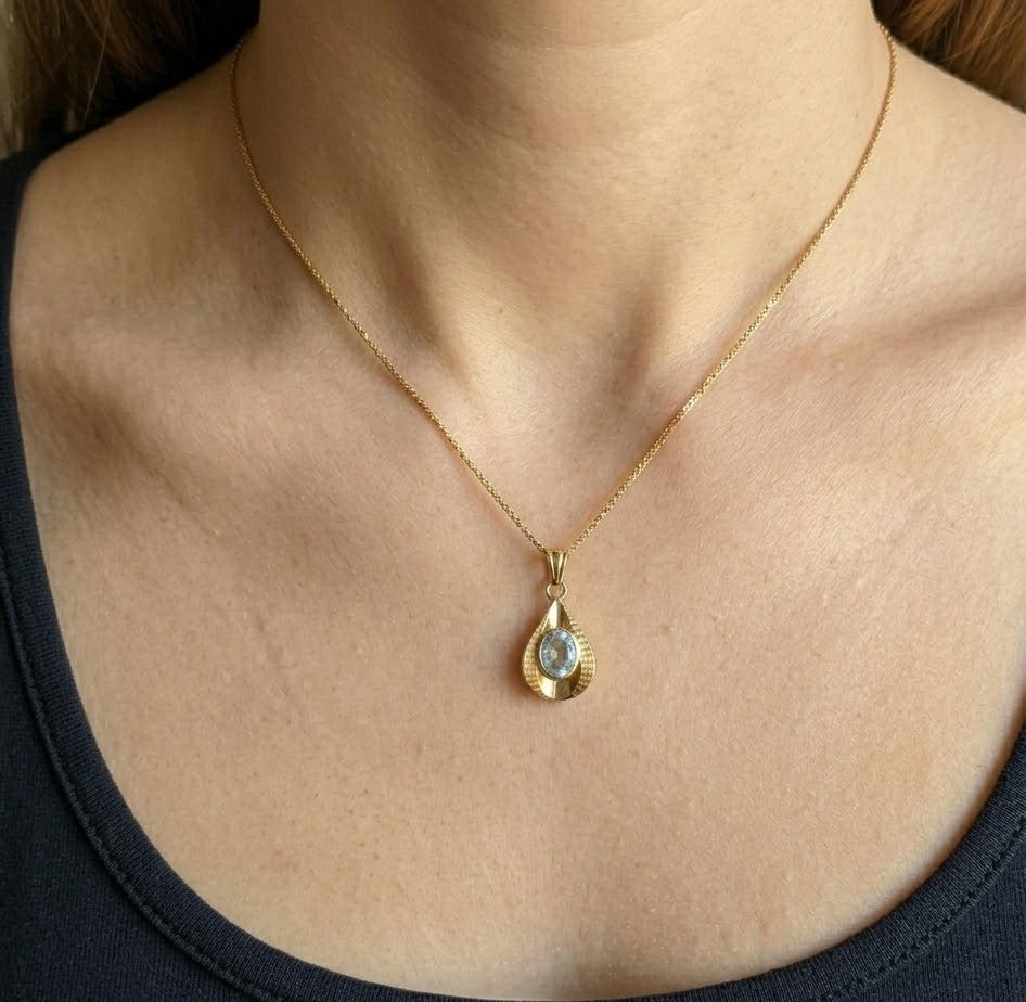 Collana con ciondolo - 18 carati Oro giallo - 1.85ct. tw. Acquamarina