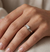 Anello - 18 carati Oro bianco - 0.14ct. tw. Diamante (Naturale)