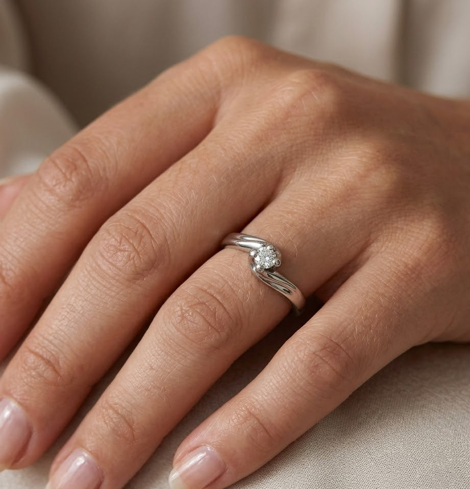 Anello - 18 carati Oro bianco - 0.14ct. tw. Diamante (Naturale)