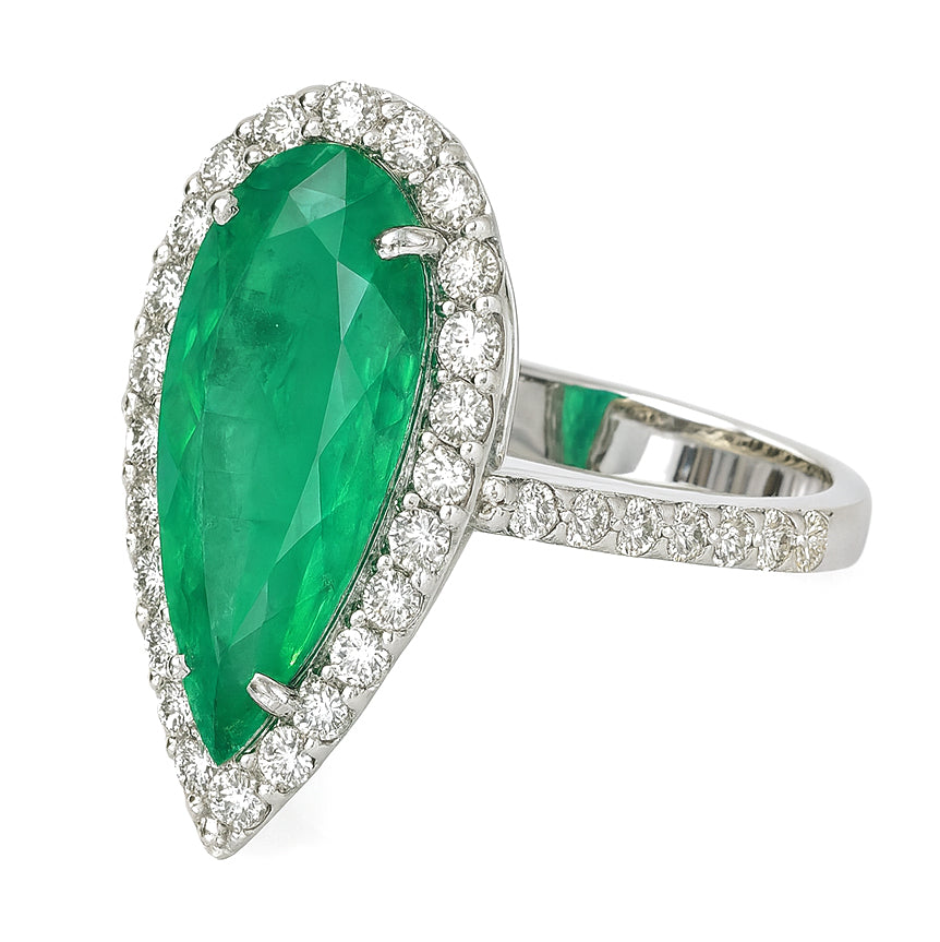 Anello - 18 carati Oro bianco - 4.86ct. tw. Smeraldo - Diamante