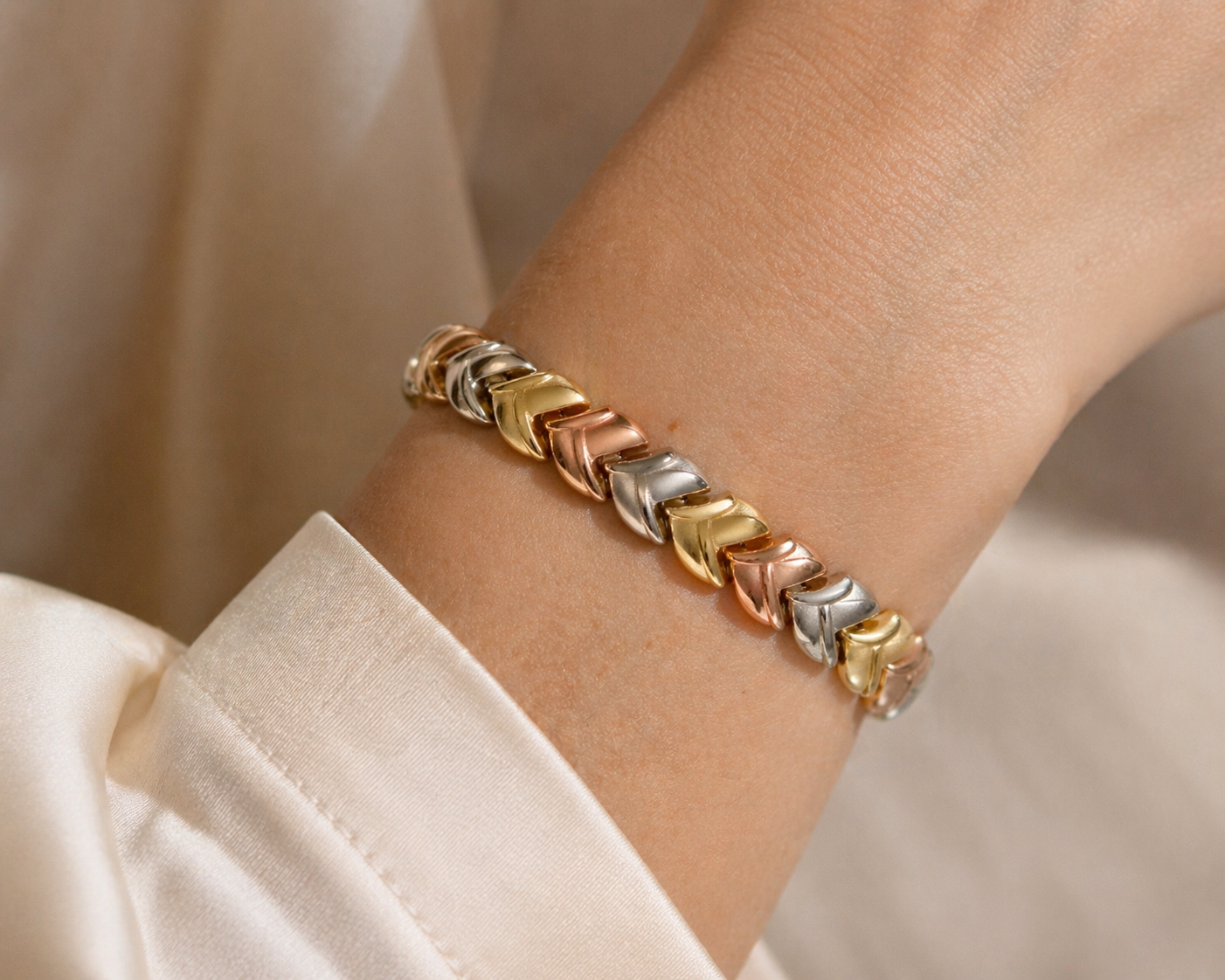 Bracciale in Oro giallo ,Oro Bianco ,Oro Rosa 18 carati &nbsp;