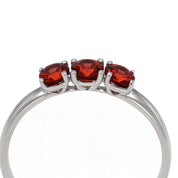 Anello - 18 carati Oro bianco - 0.75ct. tw. Rubino