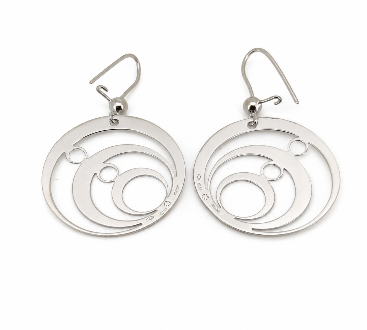 ChatGPTImage5giu2026_16_43_49_6.png