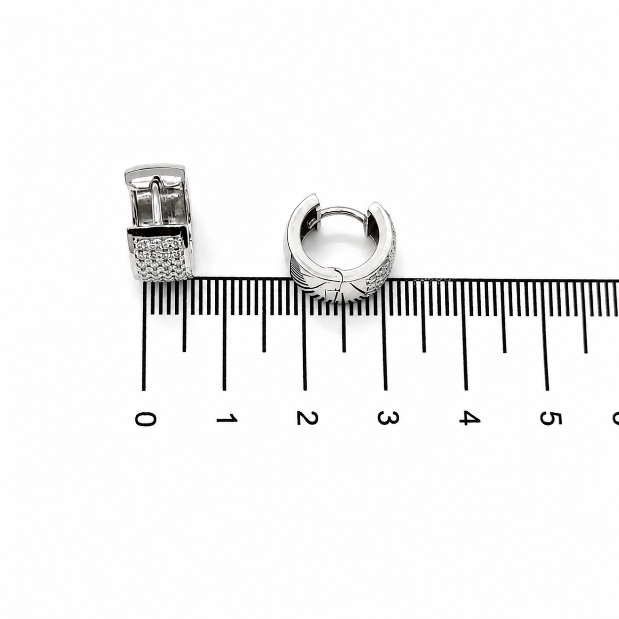 Orecchini - 18 carati Oro bianco - 0.64ct. tw. Diamante (Naturale) - Made in Italy - Handmade