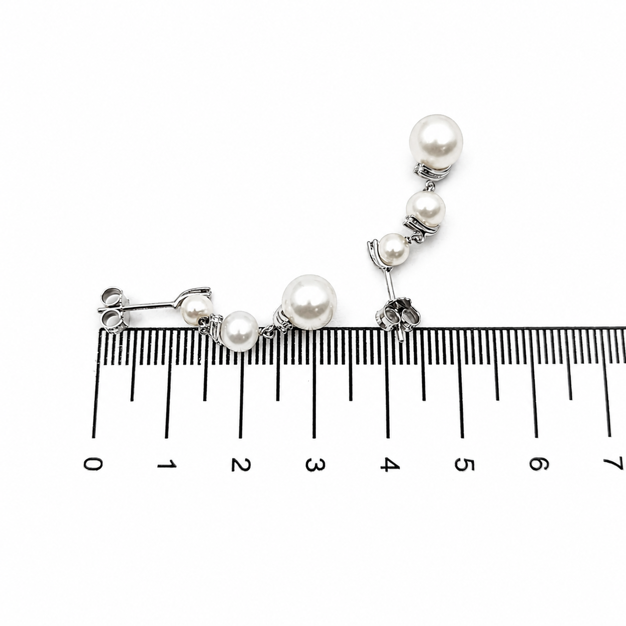 Orecchini - 18 carati Oro bianco - 0.06ct. tw. Diamante (Naturale) - Perla