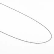 Collana in oro bianco 18 carati dal design essenziale e pulito