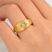 Anello da donna in oro giallo 18 carati