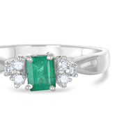 Anello - 18 carati Oro bianco - 0.51ct. tw. Smeraldo - Diamante