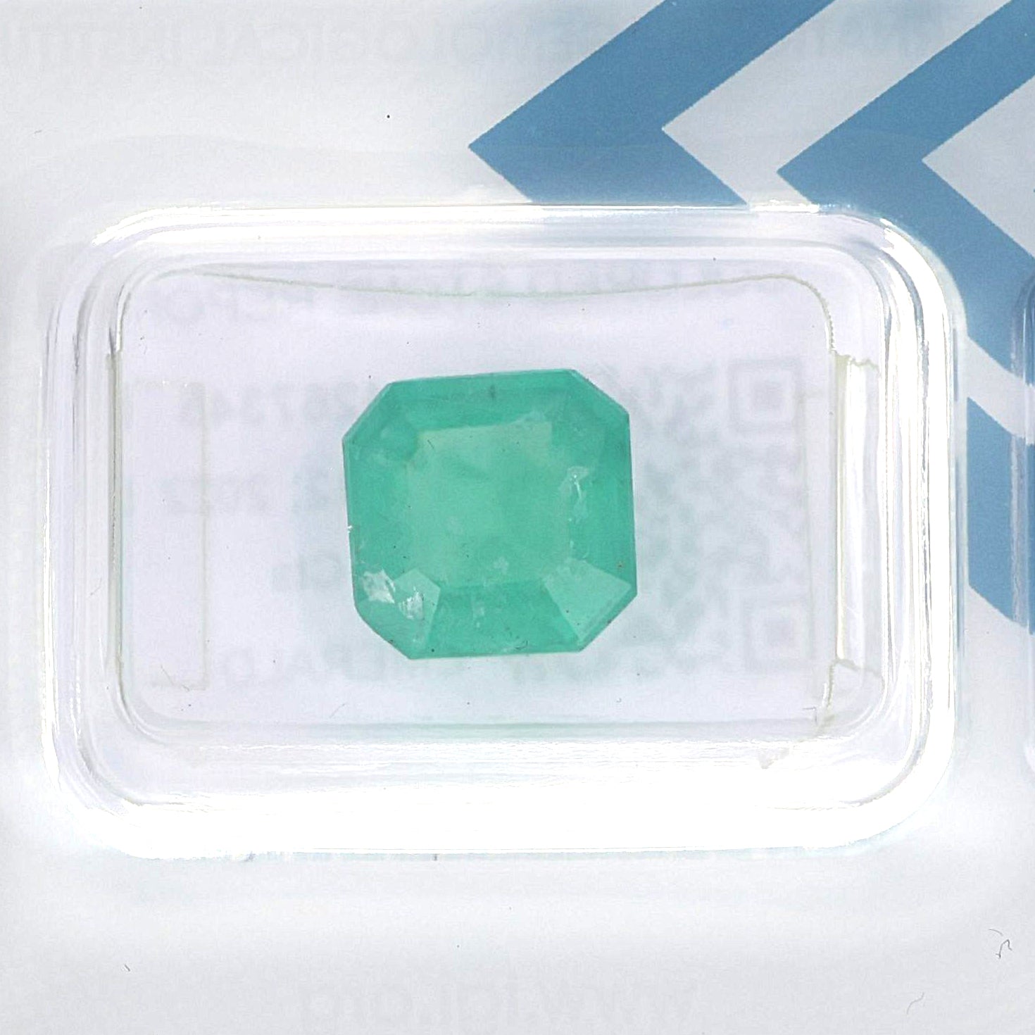 1 pcs Verde Smeraldo - 3.19 ct - Istituto Gemmologico Italiano (IGI)