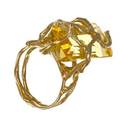 Anello in Oro Giallo 18 carati con pietra sintetica