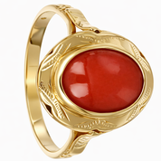 Anello da donna in oro giallo 18 carati con corallo centrale di forma ovale