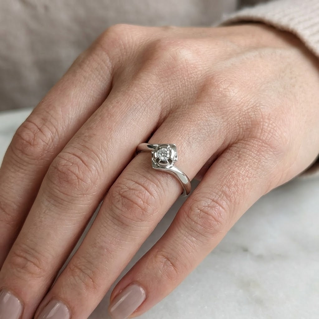 Anello - 18 carati Oro bianco - 0.10ct. tw. Diamante (Naturale)