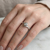 Anello - 18 carati Oro bianco - 0.10ct. tw. Diamante (Naturale)