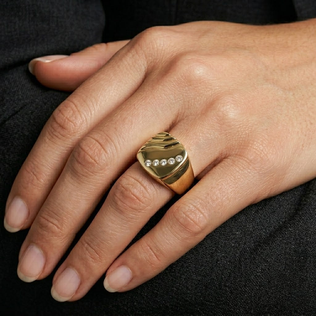 Anello oro giallo 18 carati con diamanti