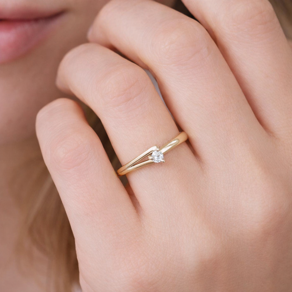 Anello da donna in oro giallo e oro bianco 18 carati con diamante naturale