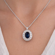 Collana con ciondolo - 18 carati Oro bianco -  0.45ct. tw. Zaffiro - Diamante Collana con ciondolo - 18 carati Oro bianco - 0.45ct. tw. Zaffiro - Diamante