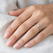 Anello - 18 carati Oro bianco - 0.05ct. tw. Diamante (Naturale)