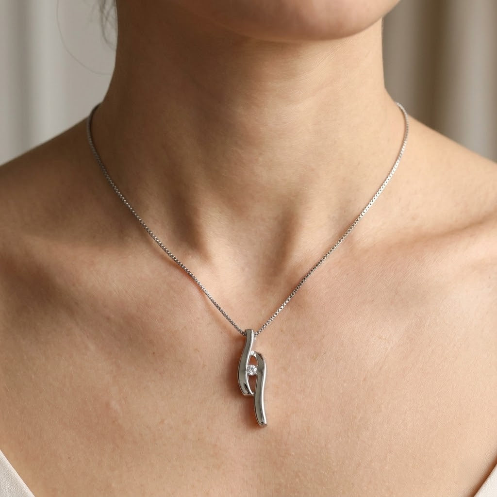 Collana con ciondolo - 18 carati Oro bianco - 0.04ct. tw. Diamante (Naturale)
