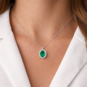 Collana con ciondolo - 18 carati Oro bianco - 0.77ct. tw. Smeraldo - Diamante