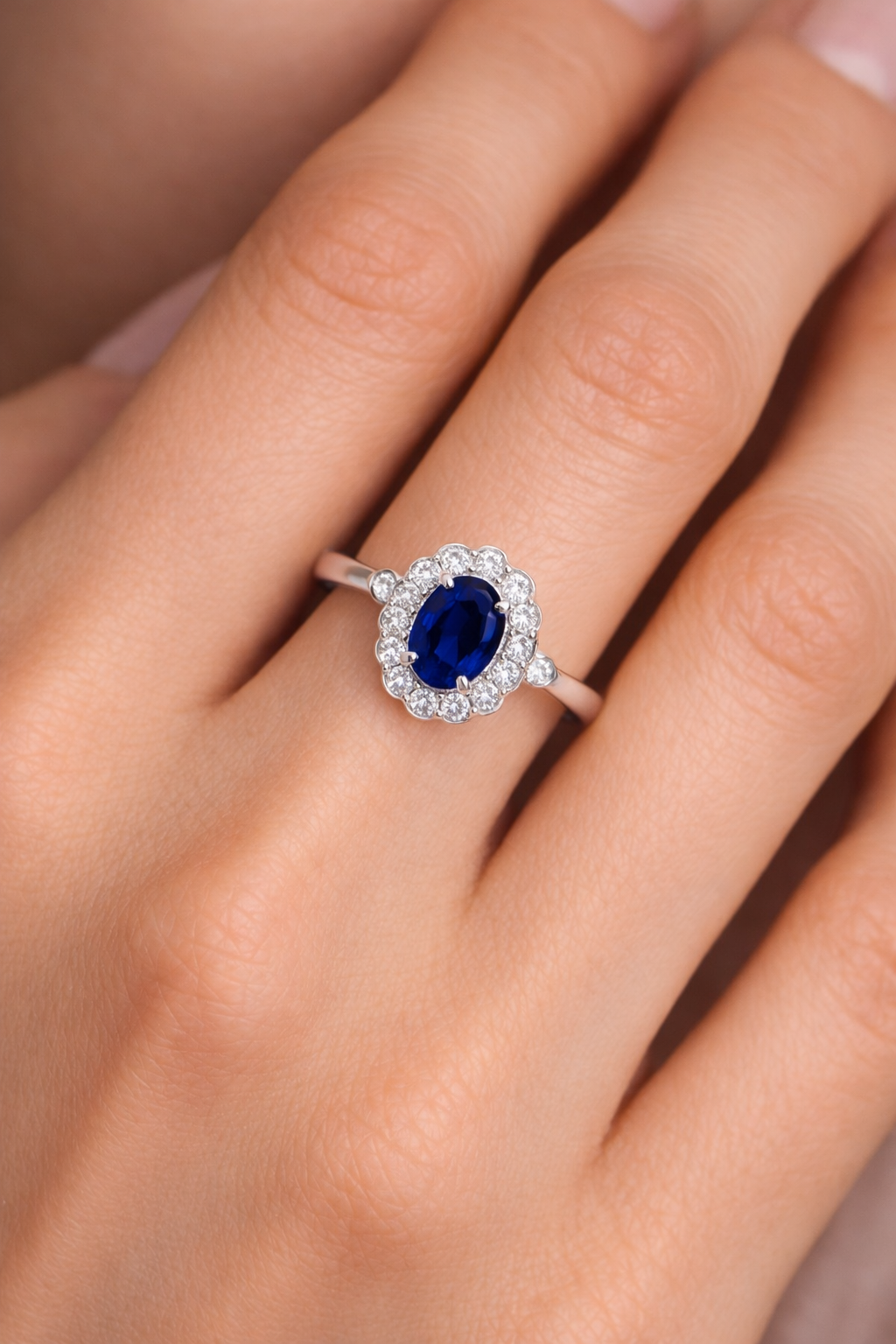 Anello - 18 carati Oro bianco - 0.72ct. tw. Iolite - Diamante