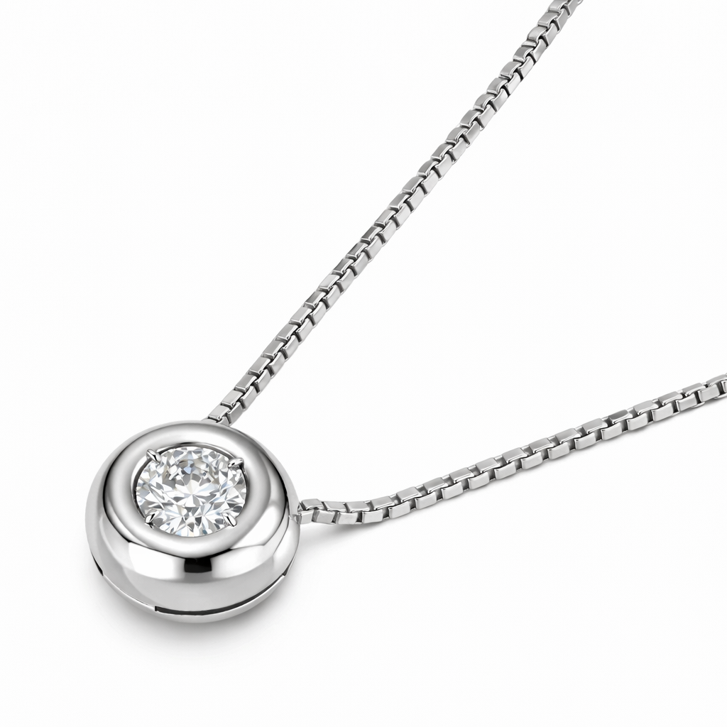 Collana con ciondolo in oro bianco 18 carati