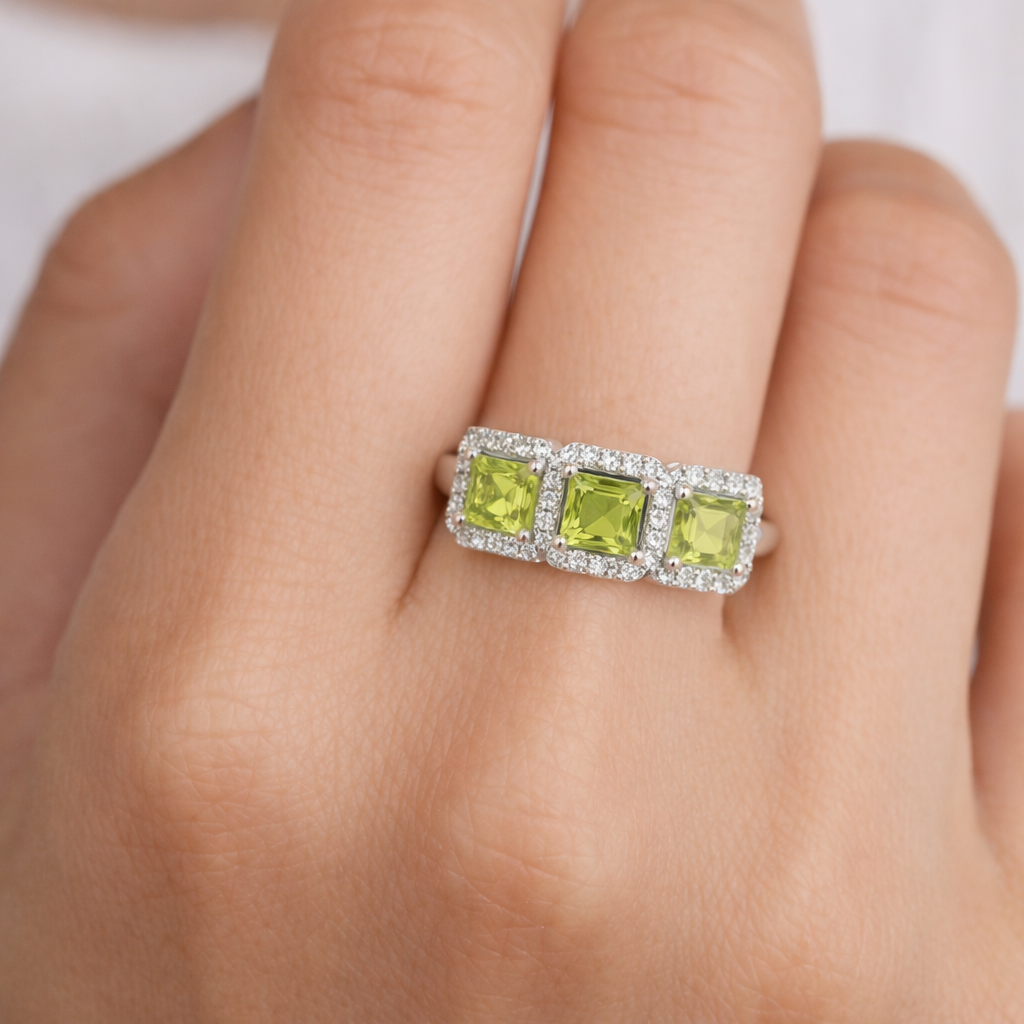 Anello - 18 carati Oro bianco - 1.09ct. tw. Peridoto - Diamante