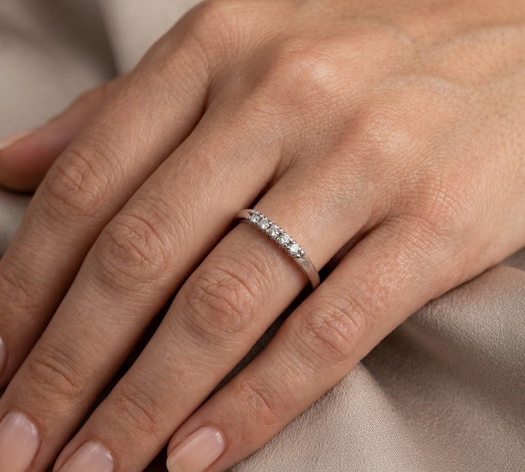 Anello - 9 kt Oro bianco - 0.05ct. tw. Diamante (Naturale) - Made in Italy - Handmade