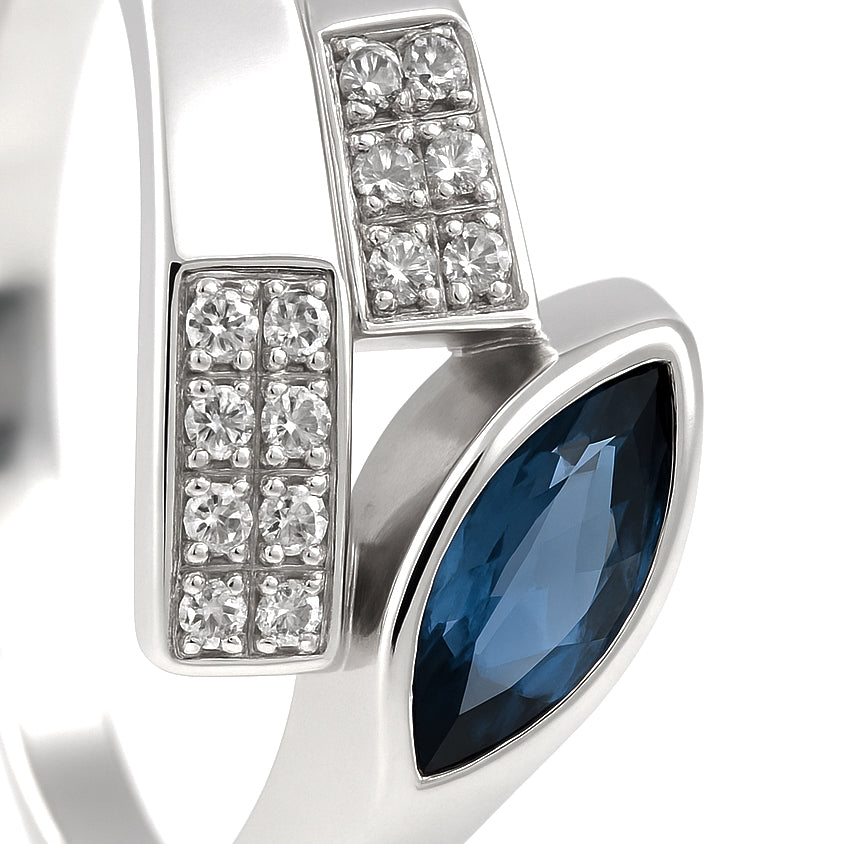 Anello - 18 carati Oro bianco - 0.64ct. tw. Zaffiro - Diamante