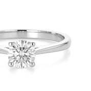 Anello - 18 carati Oro bianco - 0.72ct. tw. Diamante (Naturale)