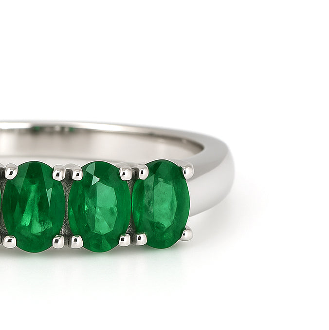 Anello - 18 carati Oro bianco - 0.70ct. tw. Smeraldo