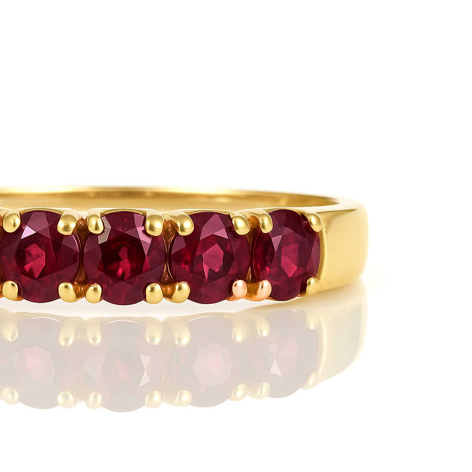 Anello - 18 carati Oro giallo - 0.60ct. tw. Rubino