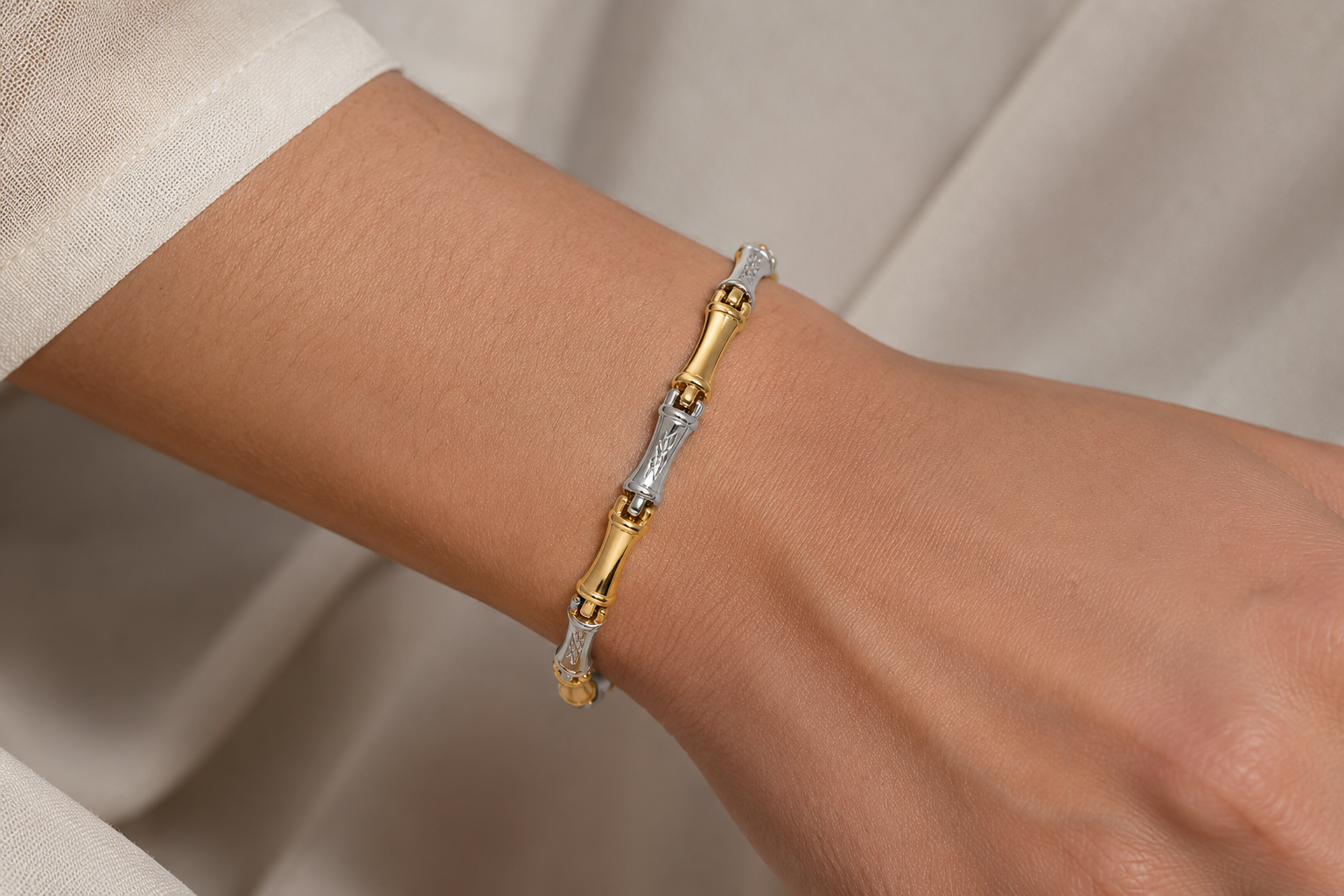 render-indossato-bracciale-09.png